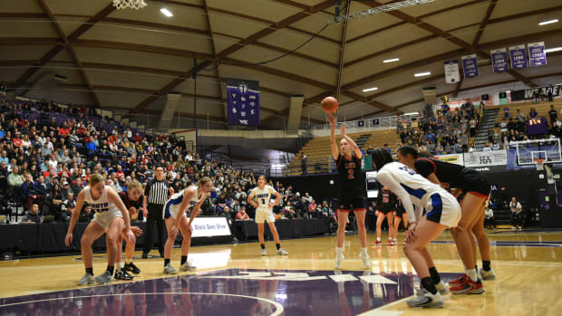 South Medford Clackamas 6A Oregon girls basketball final Taylor Balkom 20